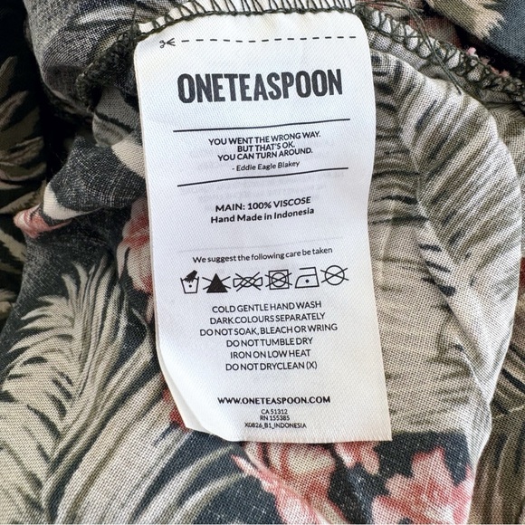 New One Teaspoon Palm Kingston Playsuit Romper Black Floral Size XS - Picture 10 of 10